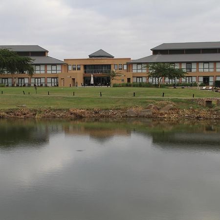 Phakalane Golf Estate Hotel Resort Gaborone Luaran gambar