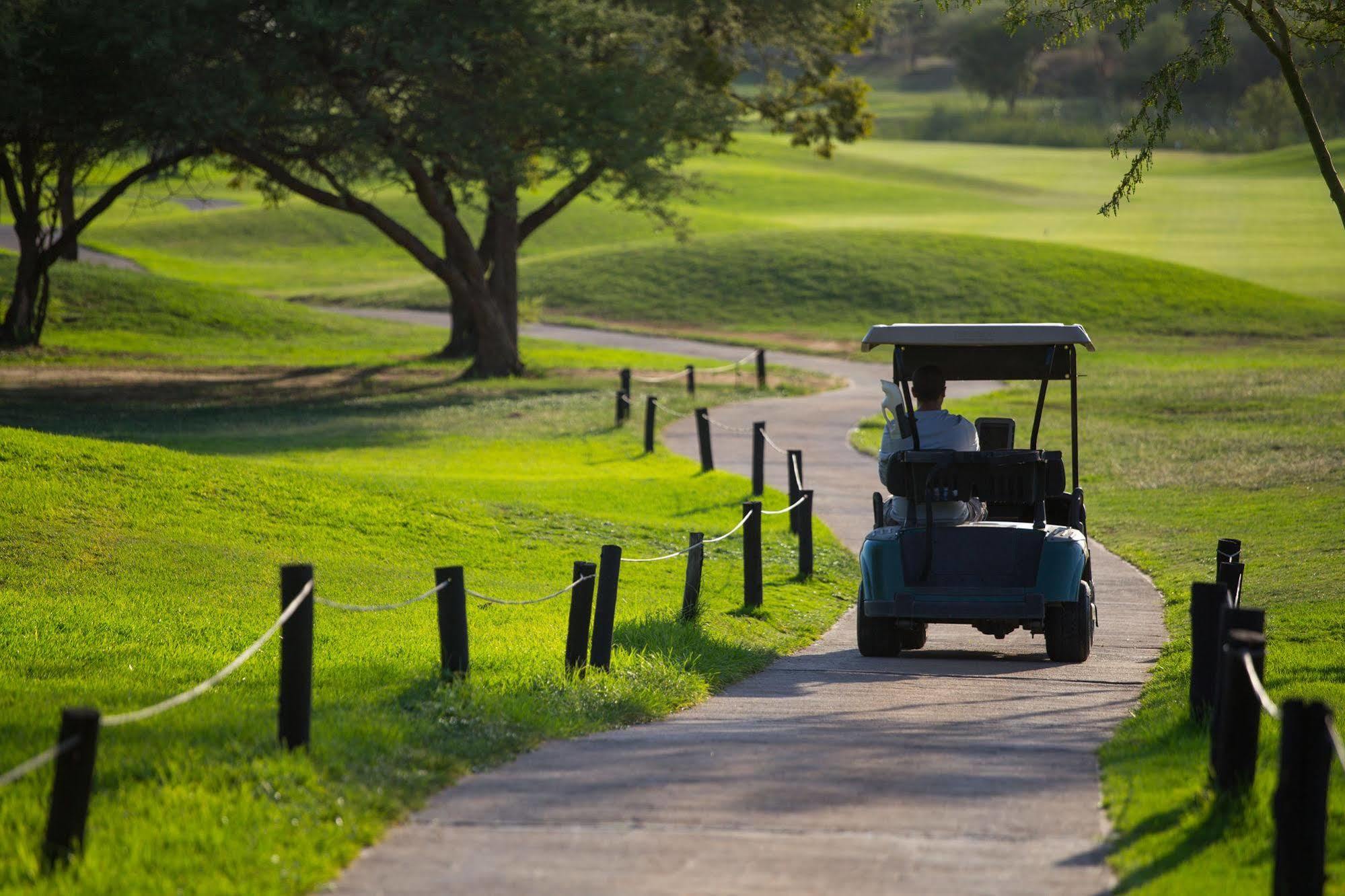 Phakalane Golf Estate Hotel Resort Gaborone Luaran gambar